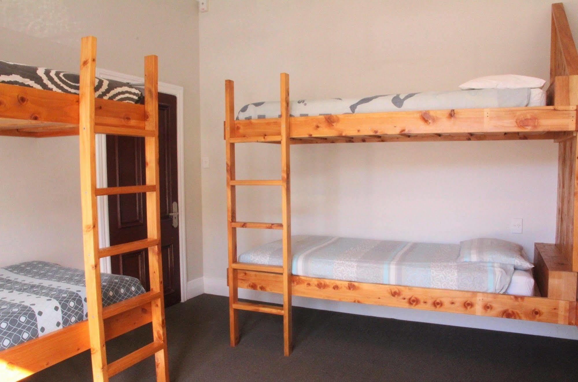 Albergue The Dwellington Exterior foto